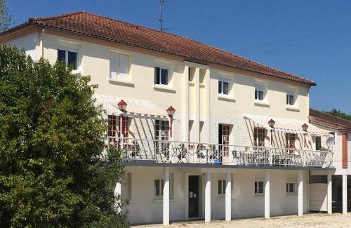 Lamagistere Hotel | Auberge de Lamagistere