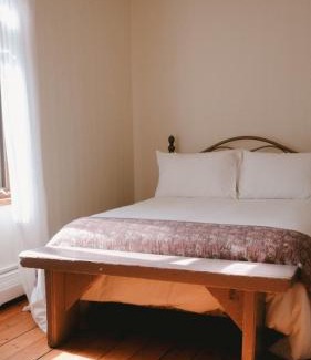 Stoneham Hotel | Auberge des Korrigans