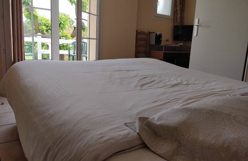 Sillans-la Cascade House | Auberge du Grand Chêne