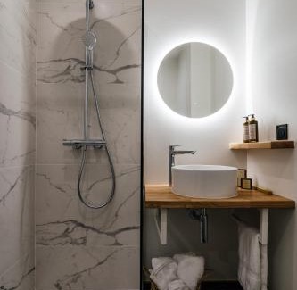 Annecy Old Town Hotel | Auberge du Lyonnais