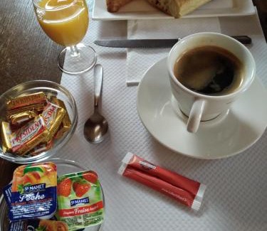 Le Breuil Hotel | Auberge du Vieux Moulin