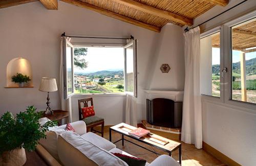 Galtelli Villa | Auberge Santu Martine: Cottage with pool (Pira)