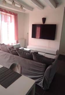 Aubigny-sur-Nere Apartment | AUBIGNY appartement centre ville 1e étage
