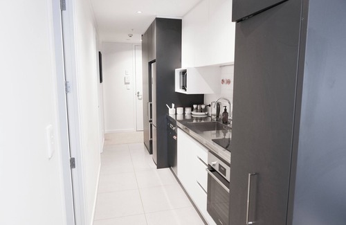 Newton Apartment | Auckland City Retreat