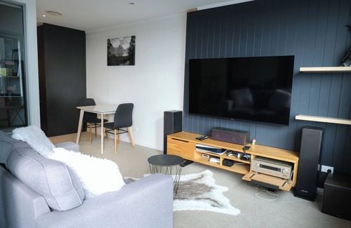Newton Apartment | Auckland City Retreat