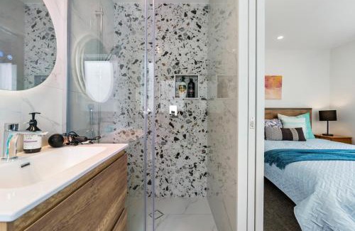 Greenlane - Ellerslie House | Auckland ONE Tree Hill Coby Suit