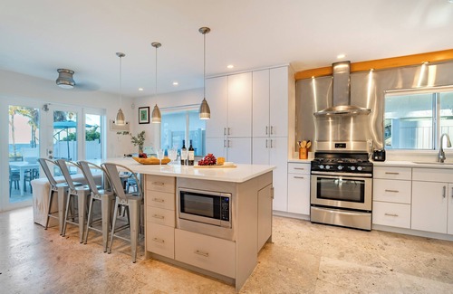 Birch Park Finger Streets House | Aug/Sept Discount! Pool, Steps from Beach, Ocean View | Ocean Haven by AvantStay