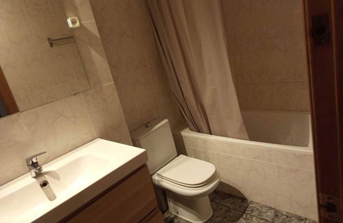 Esplugues de Llobregat Condo | August rent