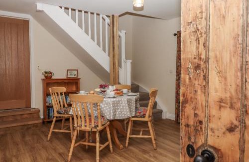South Tawton House | Aunty Junes Cottage