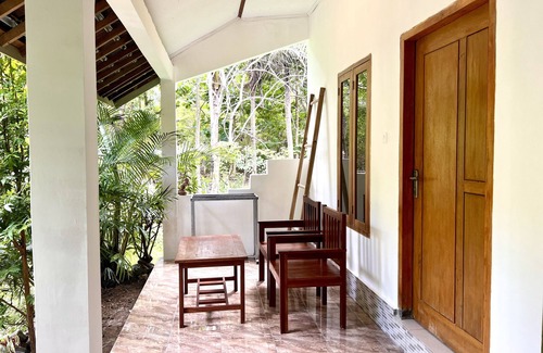 Kuta House | Aura Bungalow mit schöner Terrasse und Garten