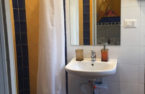 Aurelio Apartment | Aurelia in Blu, STUDIO with balcony, bath and kitchenette WiFi, accessibility H,