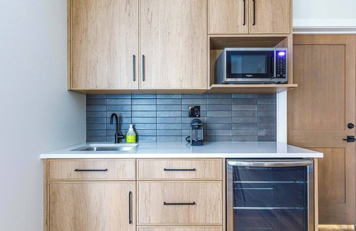 Teepee Town House | Aurora Lite - Brand new suite with private entrance