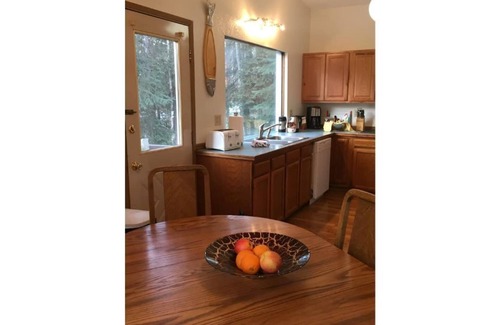 Fairbanks Apartment | Aurora SkyFire Manor