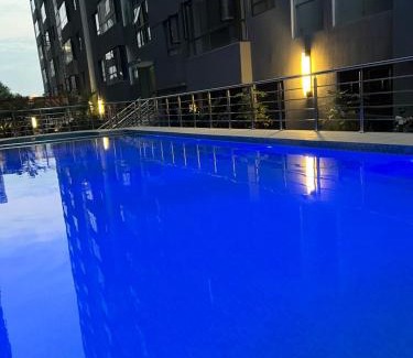 Kilimani Apartment | Aurora Smart Homes- Modern 2BR Apartment with Pool & Gym,Kilimani