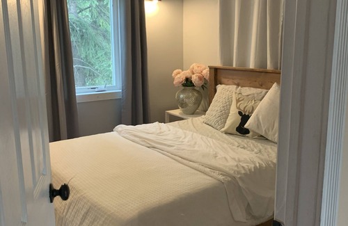 Delta Junction House | Aurorian Nights Resort