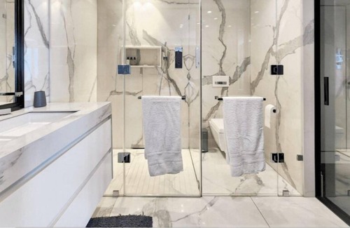 Bantry Bay Apartment | Aurum Modern Two Bedroom Apartment Bantry Bay