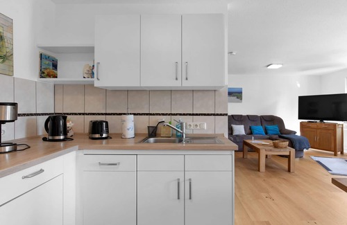 Warwerort Apartment | Austernfischer by Interhome