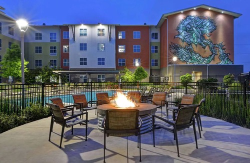 McNeil Hotel | Austin's Finest Resort:2 Units w/Free Breakfast,Near Creekmont West Park