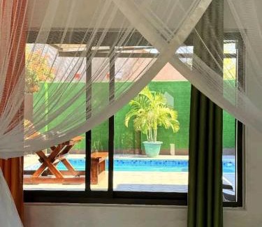 Livingstone Apartment | Austin's Oasis Apartment