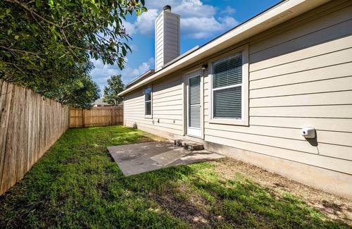Round Rock House | Austin Suburban Bright & Spacious 1-Story Home