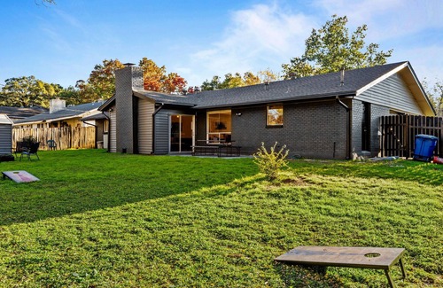 Barton Hills House | Austin Wildgrove 3BR House l Walk to Zilker