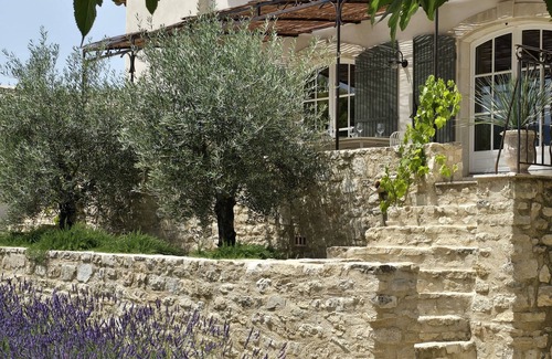 Saint-Martin-de-Castillon House | Authentic dream home in Provence