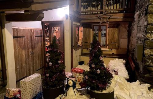 Villarabout Ski Chalet | Authentique Maison de Village Savoyarde