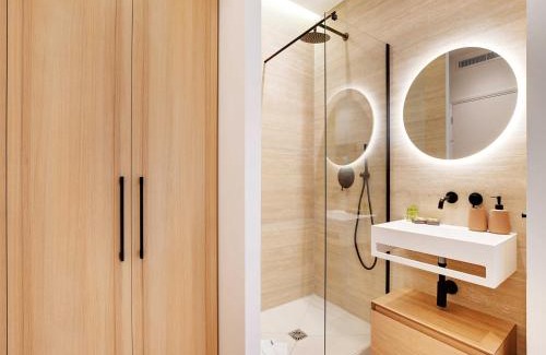 Pigalle Apartment | Authentic apartment - 3BR 6P - Moulin Rouge