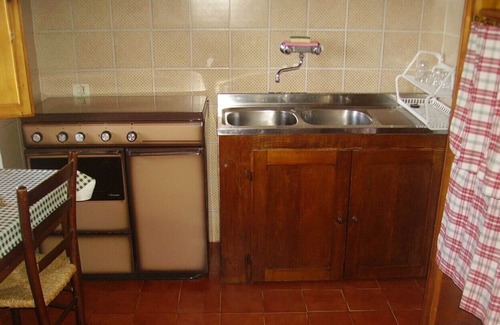 Petrognano Apartment | Authentic cottage near a cozy restaurant in a small village