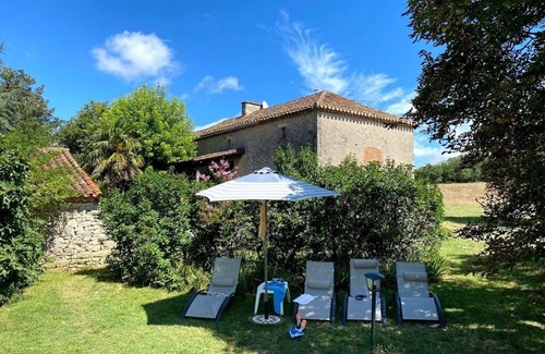 Lacapelle-Cabanac House | Authentic country cottage with private pool