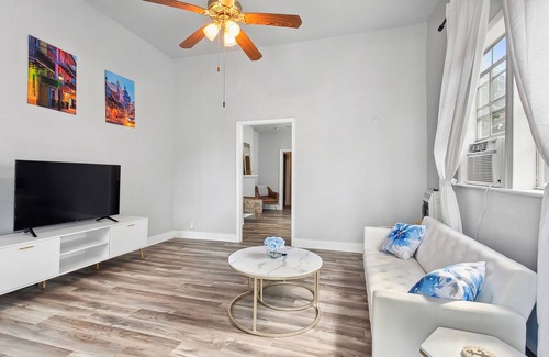 Seventh Ward Cottage | Authentic Creole Cottage