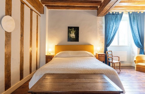 Baulne-en-Brie Bed & Breakfast | Authentic medieval seigniory. A timeless experience.