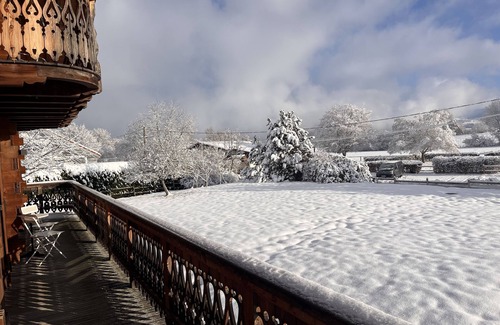 Vinzier Ski Chalet | Authentic Savoyard Chalet