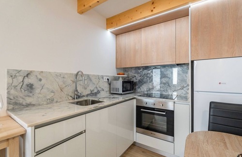 Sao Mamede de Infesta House | Authentic Studio 8 with Terrace by HostWise