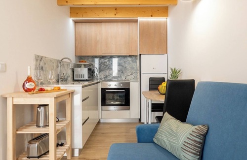 Sao Mamede de Infesta House | Authentic Studio 8 with Terrace by HostWise