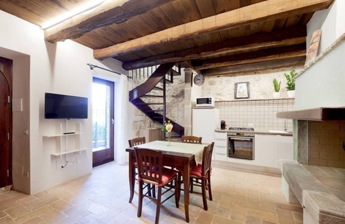 Precetto House | Authentic Villa surrounded by Nature CIN IT055032C29Z019674