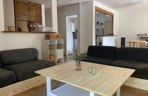 Pontenx-les-Forges House | Authentisches Landhaus am Wald Nahe des Atlantiks