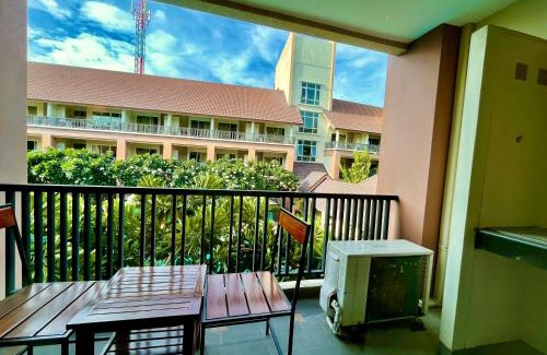 North Pattaya Hotel | Authong Residence