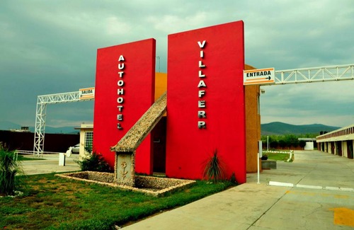 San Raymundo Jalpan Hotel | Auto Hotel Villaferr