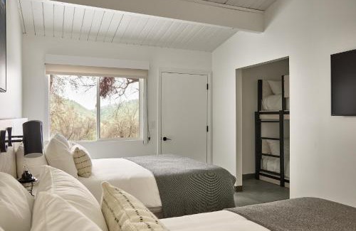 Three Rivers Hotel | AutoCamp Sequoia