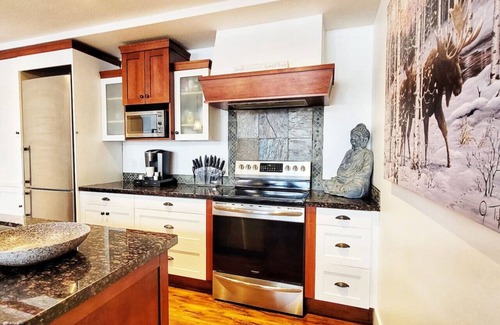 Canmore Apartment | Autumn Colors In The Mountains. Solar A Resort And Spa