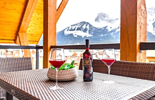 Canmore Apartment | Autumn Colors In The Mountains. Solar A Resort And Spa