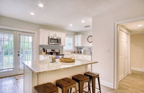 San Jose House | Autumn Deal! San Marco Retreat~Fam Trip~Home plus studio~Sleeps12~5Br