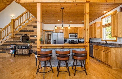 Sevierville Cabin | Autumn Haven | Theater, Game room, Hot Tub, Deck