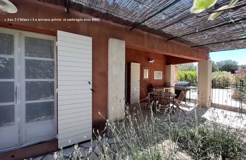 Aups Cottage | "aux 2 Chênes" Gîte de Vacances Dans le Parc Naturel du Verdon