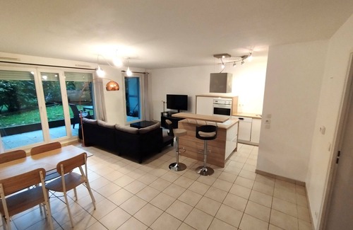 Chatenay-Malabry Apartment | Aux Abords de La Vallée au Loups, de L'arboretum et Maison de Chateaubriand