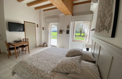 Contremoulins House | Aux Ecuries du Château