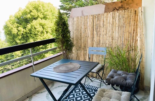 Trouville-sur-Mer Apartment | Aux Flots Bleus, avec balcon et vue sur mer