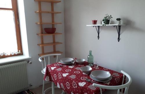 Buhl Apartment | Aux Jardins d'Argiles