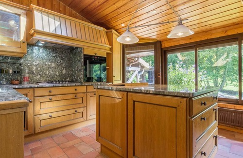 Saint-Offenge-Dessous House | AUX Paniers Coussins - Areyl